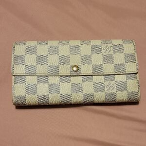 Louis Vuitton Damier Azur Sarah Wallet